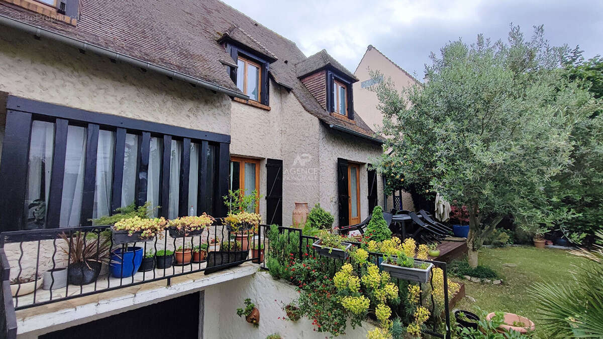 Maison à LE PLESSIS-BOUCHARD