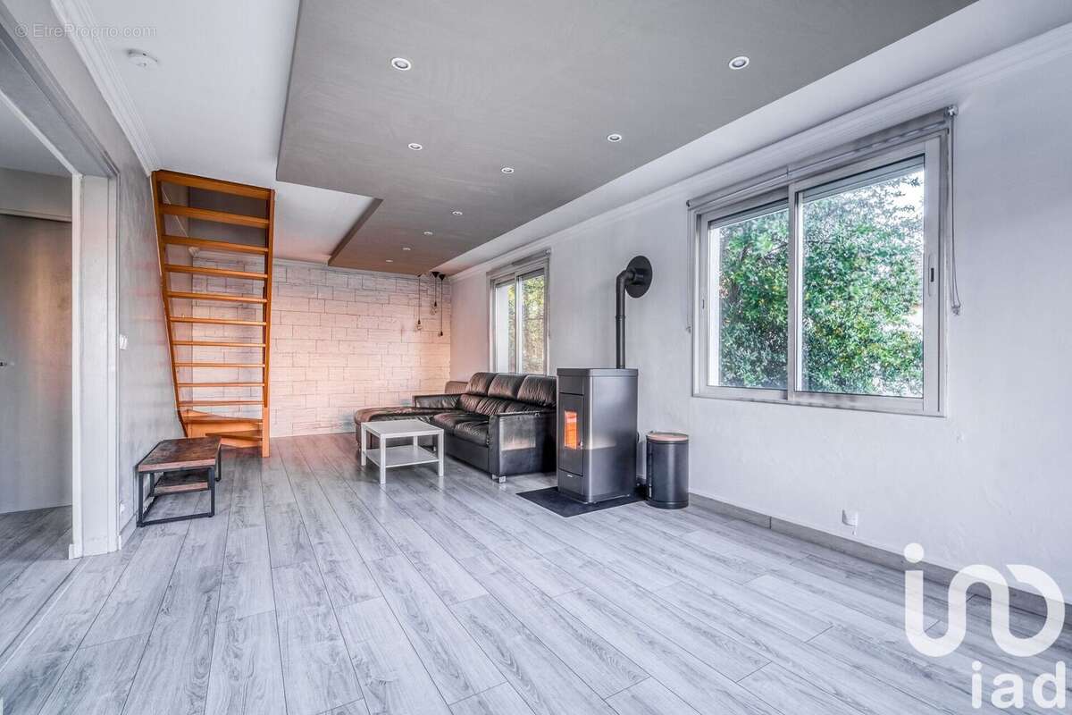 Maison 114 m² à Livry-Gargan  - photo 4