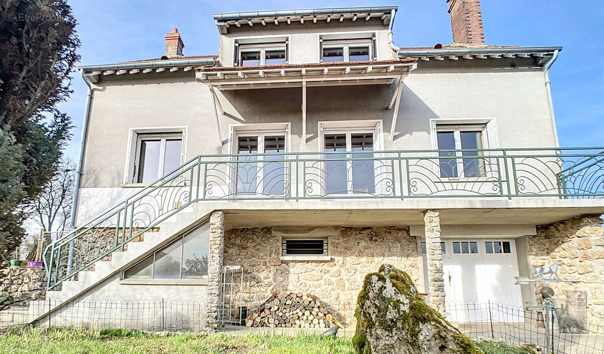 Maison à MONTMIRAIL