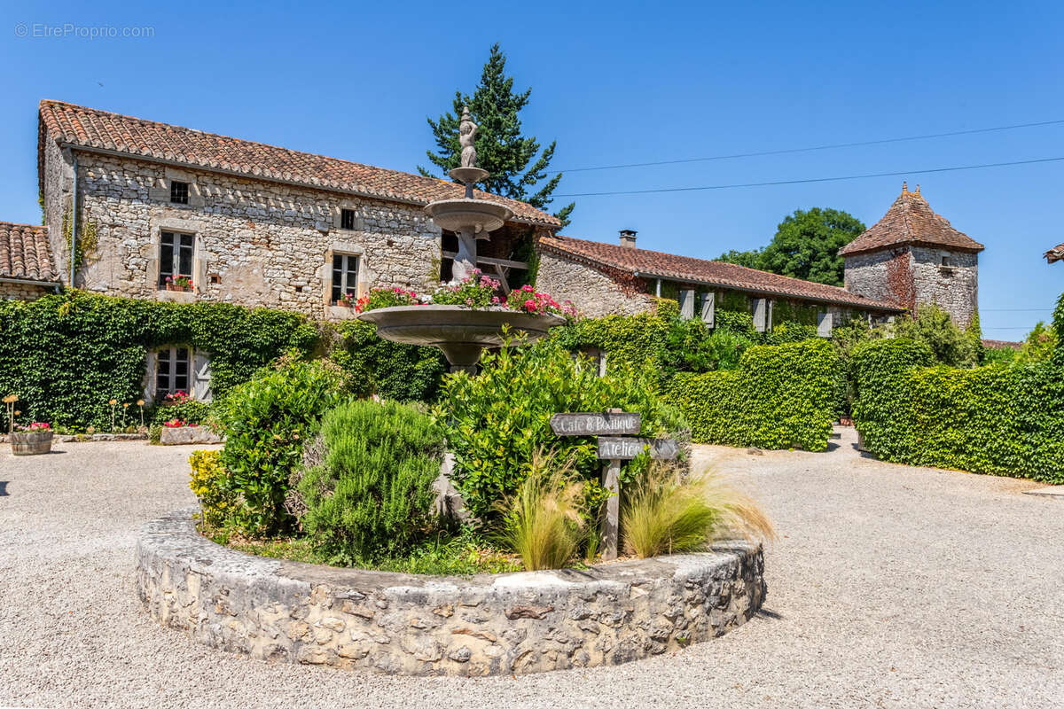 Estate with house, gite, events venue, land and pool - photo 7