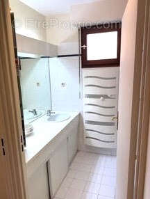 Aix en Provence. La Torse. Résidence Sénior, appartement de 63.30 m2 avec ascenseur, terrasses, cave, garage. - photo 6