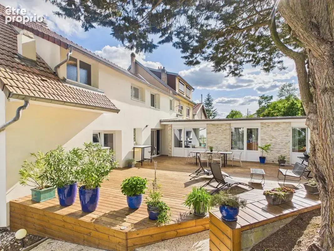 Scy-Chazelles – Maison familiale de 300 m² avec 6 chambres et espace indépendant - photo 6