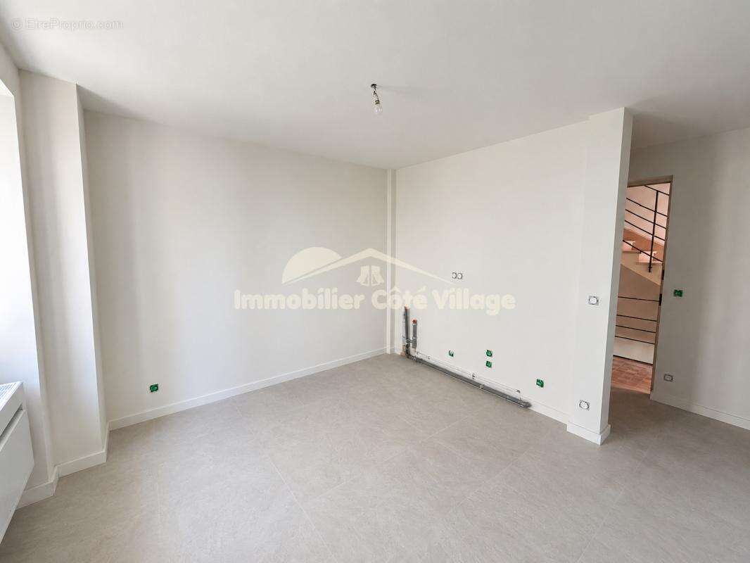 Appartement à LA TURBIE