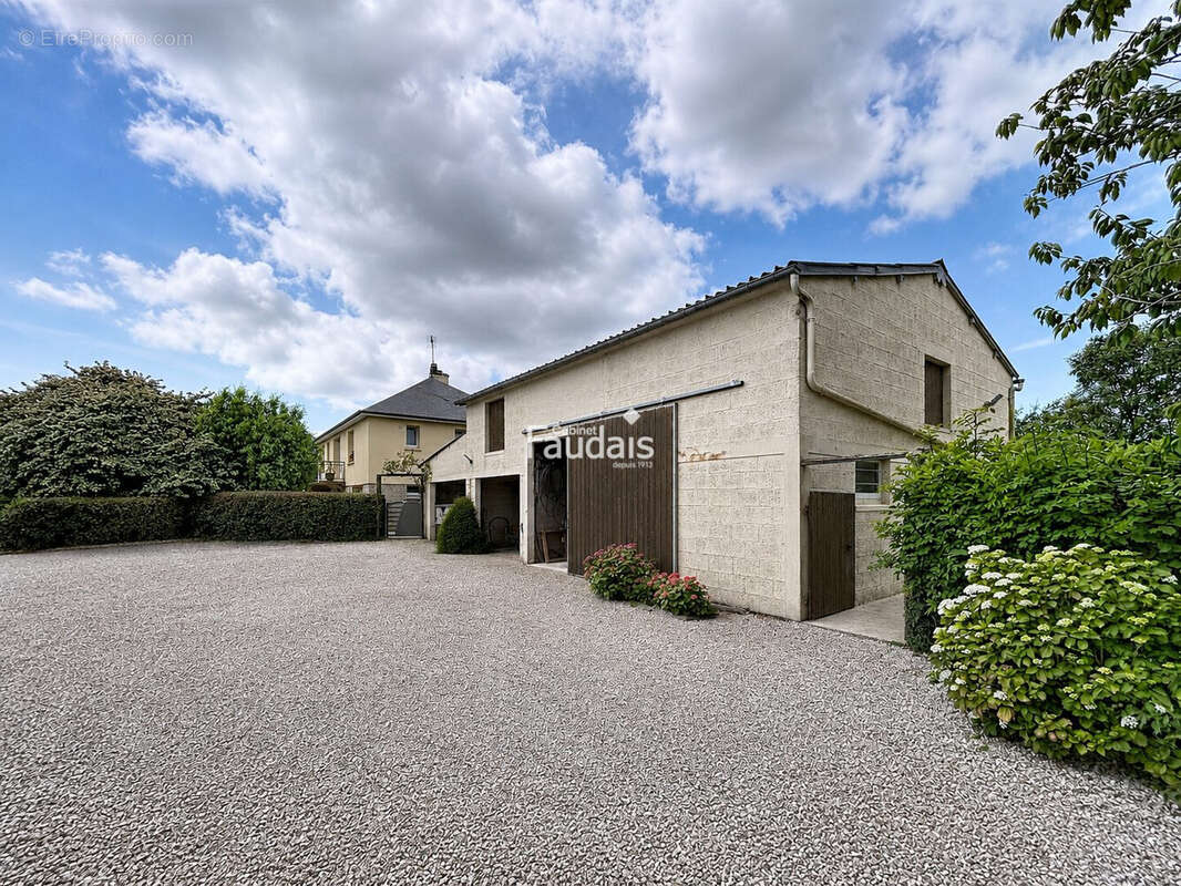 Maison 6 pièces 120 m² à vendre à Sainte-Mere-Eglise (50480) - photo 9