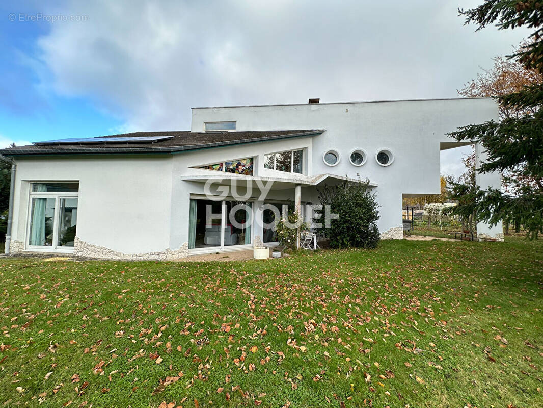 Maison à SAINT-AGREVE