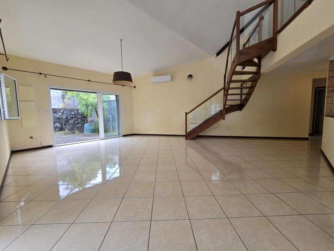 Maison à SAINT-BENOIT