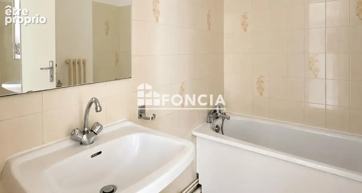 Saint cyprien - appartement 2 pieces - photo 3