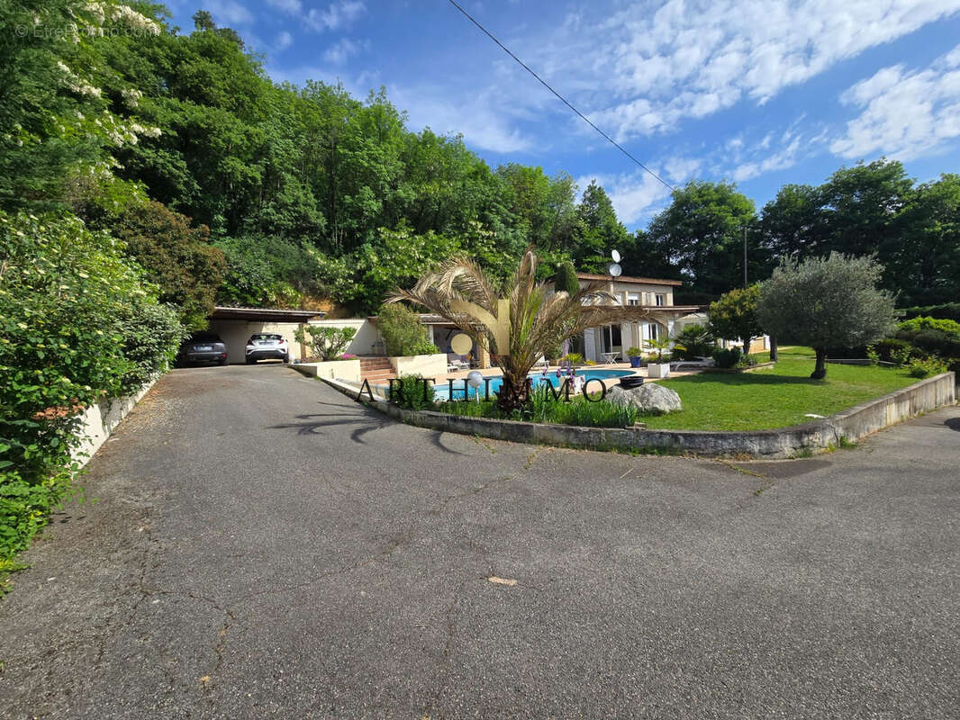Maison à GEYSSANS
