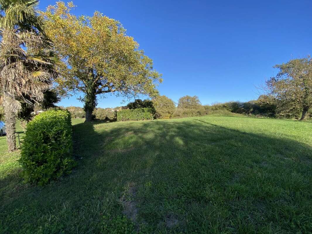 Aurignac, Ferme T6 – Vue imprenable sur les Pyrénées – 3 800 m² de terrain - photo 14