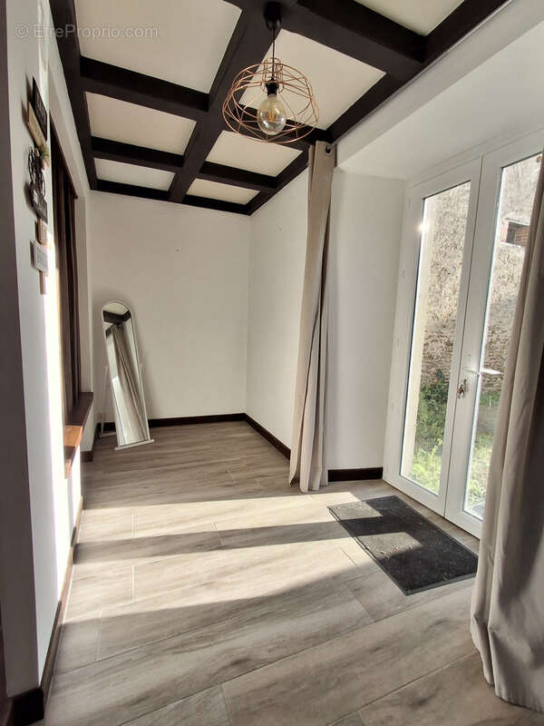 Maison à SAINT-VINCENT-STERLANGES