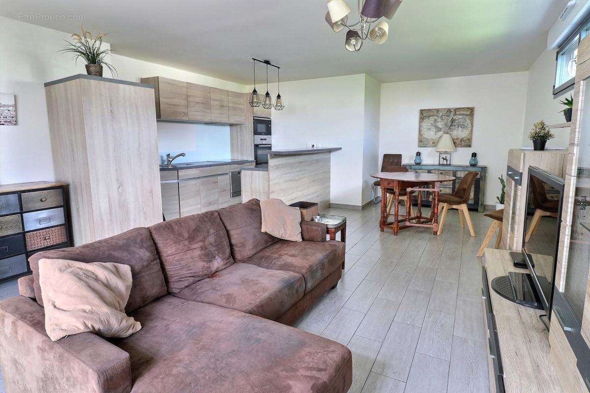 Appartement à SAINT-NOM-LA-BRETECHE