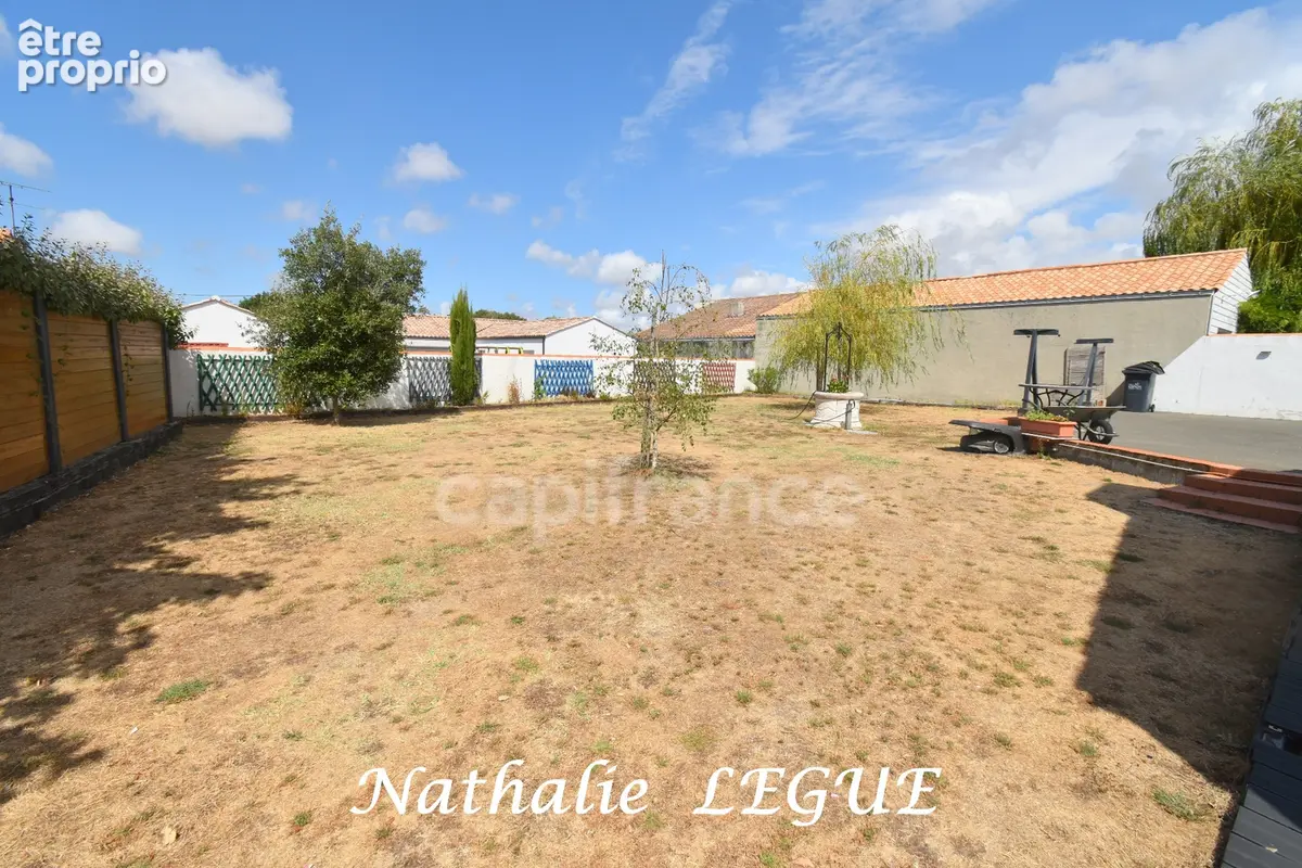 Vendée (85) entre CHALLANS et NOIRMOUTIER BEAUVOIR sur MER  Maison à vendre 8 pièces , 160 m², 4 chambres , 1 bureau ,3 WC garag - photo 31