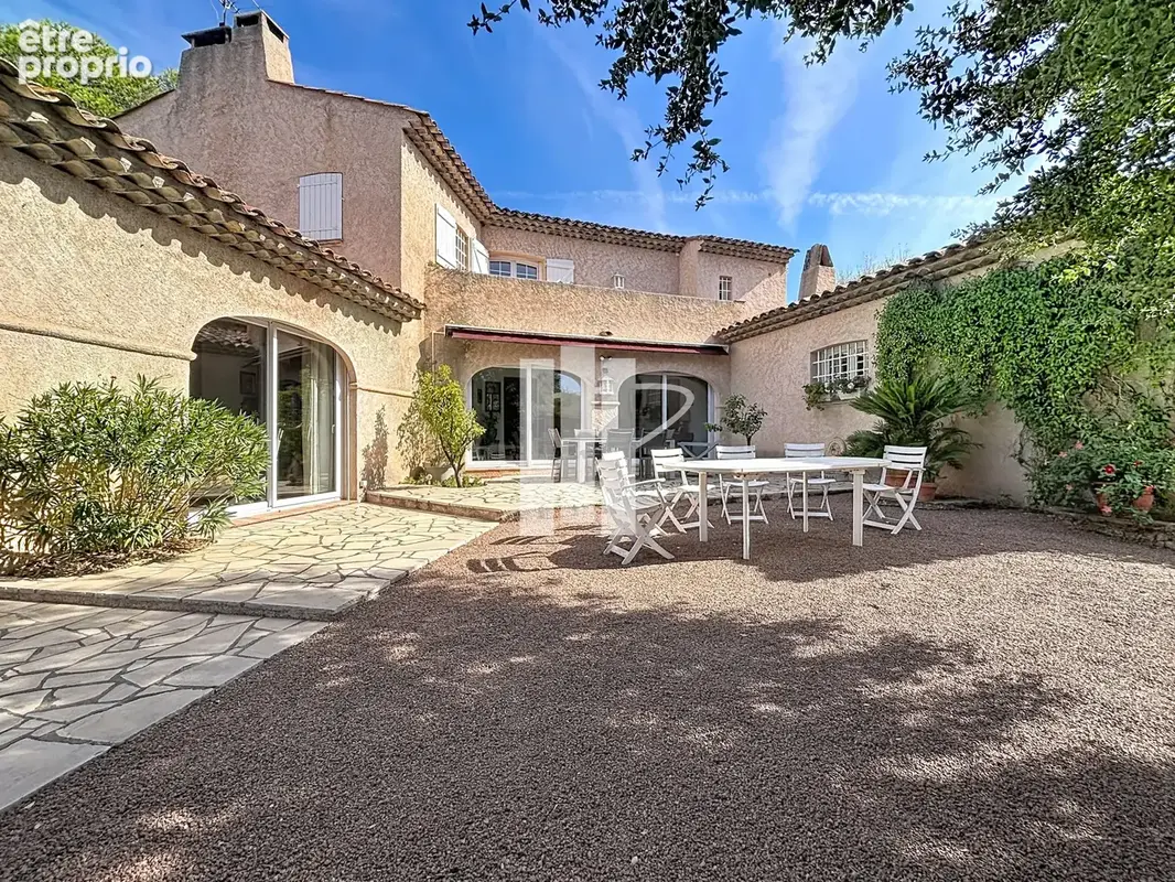Exclusivité   valescure   villa provençale d’environ 200 m2 avec piscine - photo 3