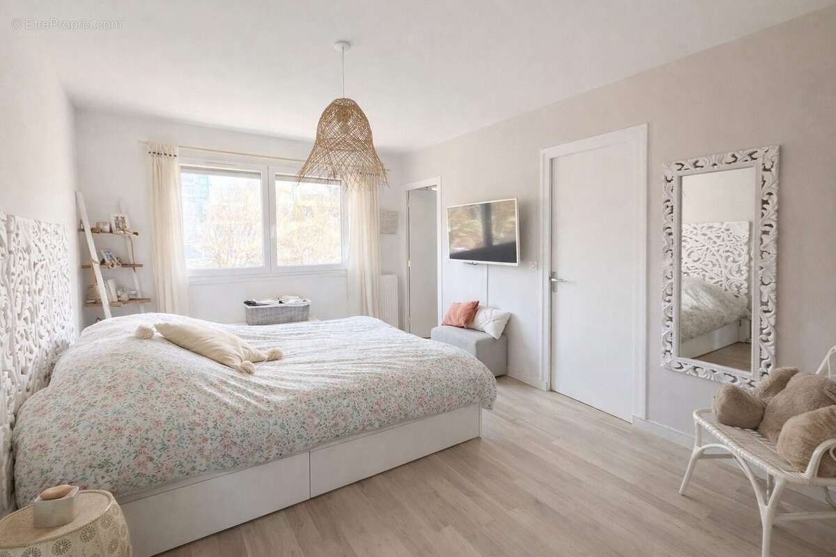 Appartement 104 m² à Villars  - photo 3