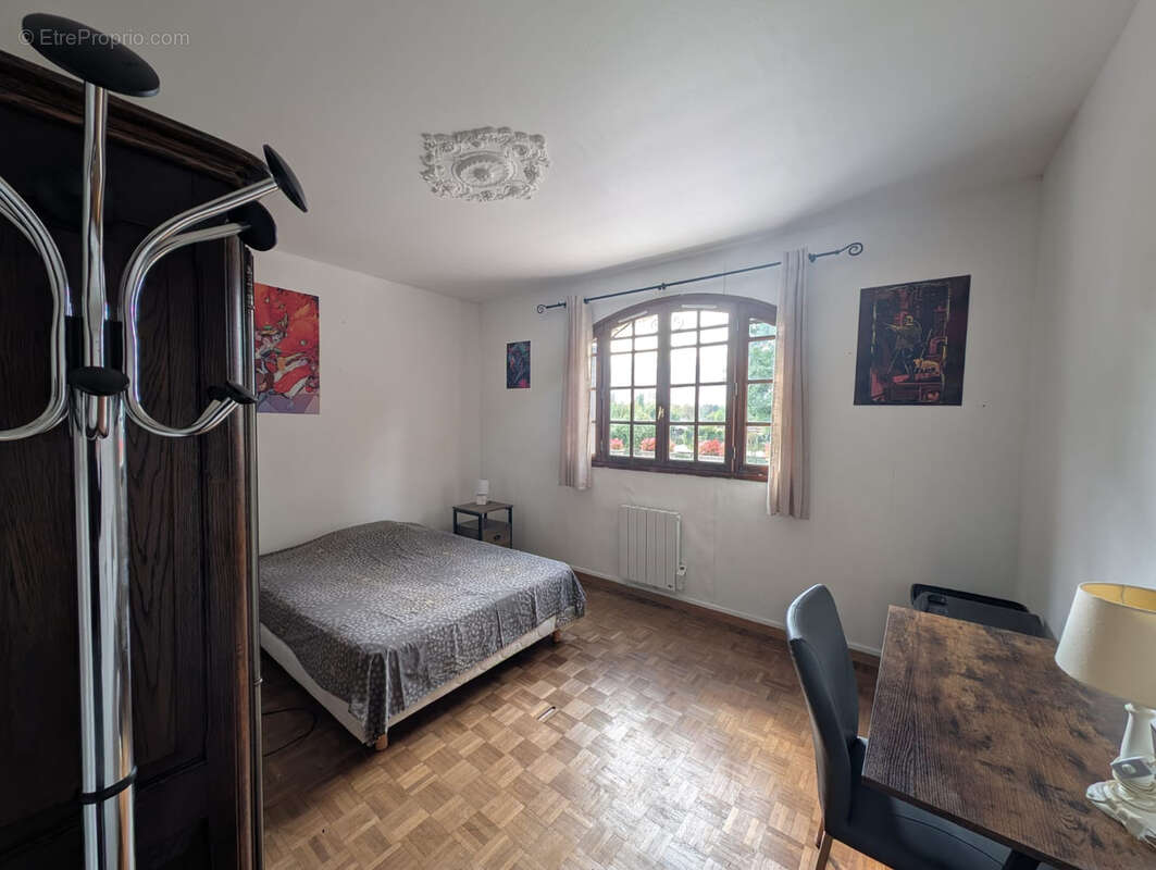 Appartement à BAULNE