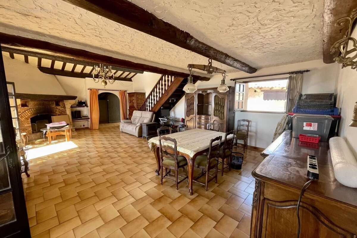Maison à CANTARON