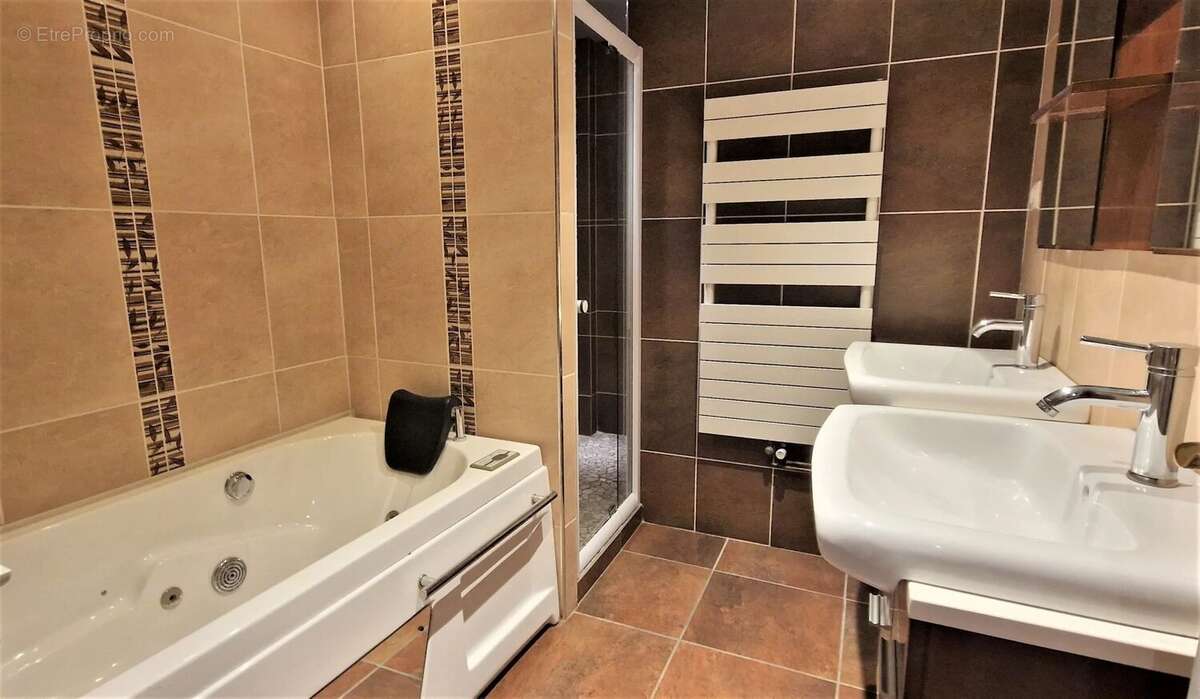 Maison à SAINT-THOMAS-EN-ROYANS