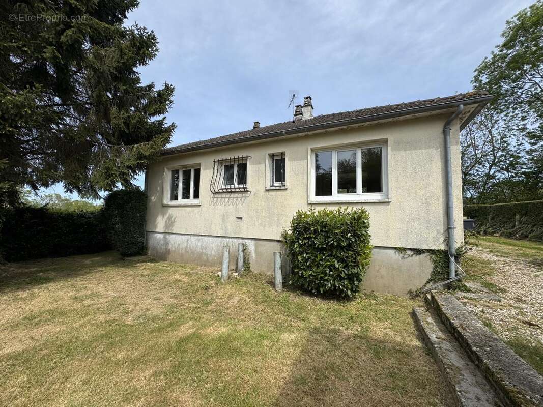 Maison à BEAUMONT-EN-AUGE
