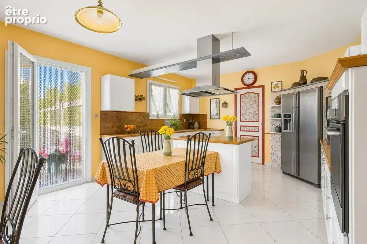 Pourrières – propriété familiale avec deux habitations, piscine - photo 13