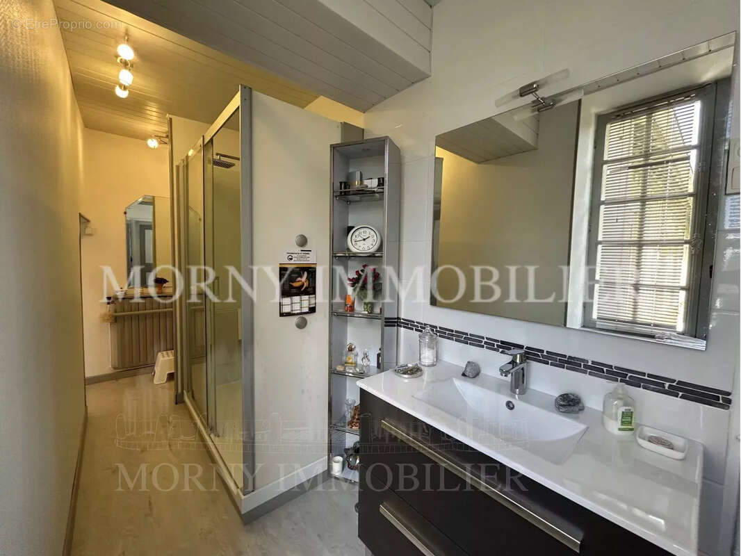 Maison à SAINT-PIERRE-SUR-DIVES