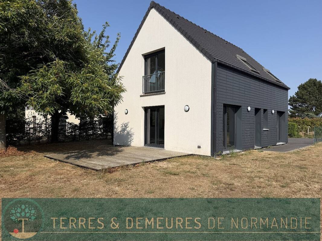 Maison à SAINTE-OPPORTUNE-LA-MARE