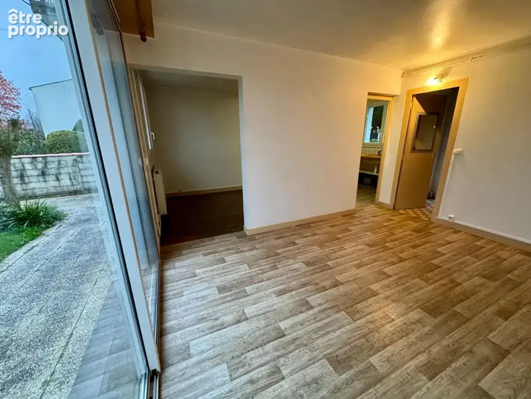 Maison T3 Saintes jardin parking garage - photo 3