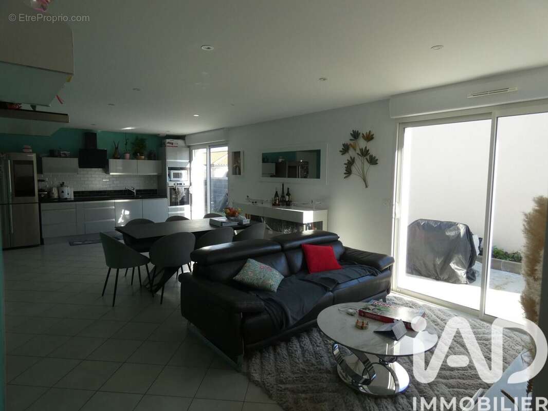 Photo 3 - Maison à VERTAIZON