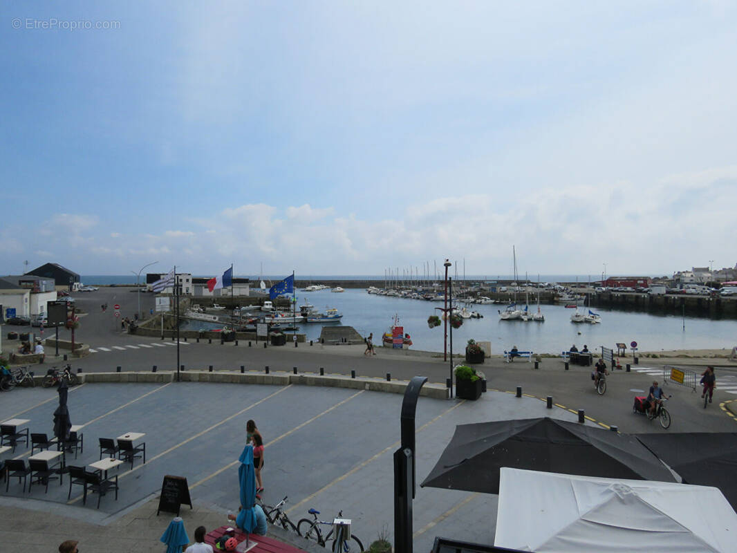 LESCONIL - Immeuble sur le port - photo 2