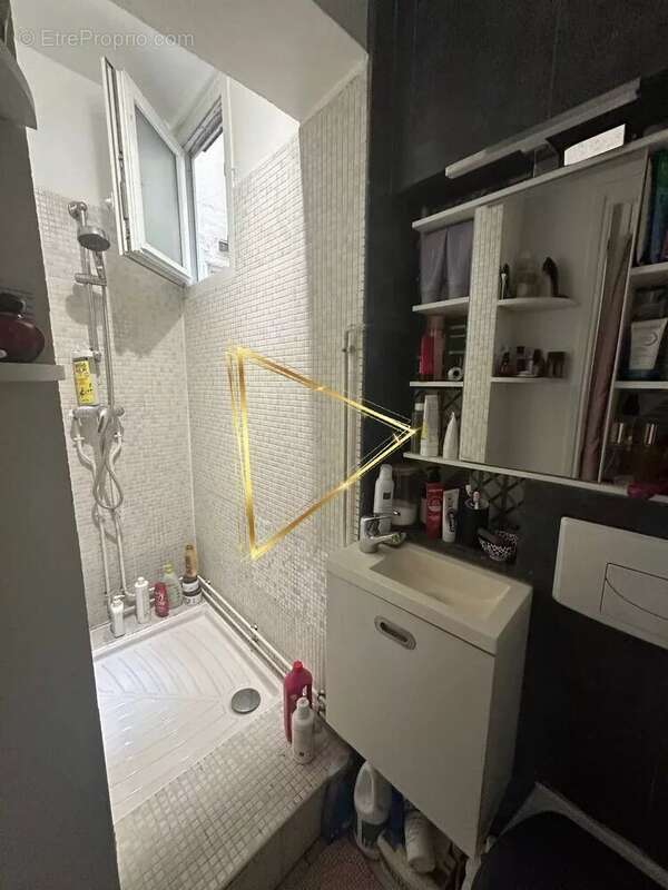 Appartement à PARIS-11E