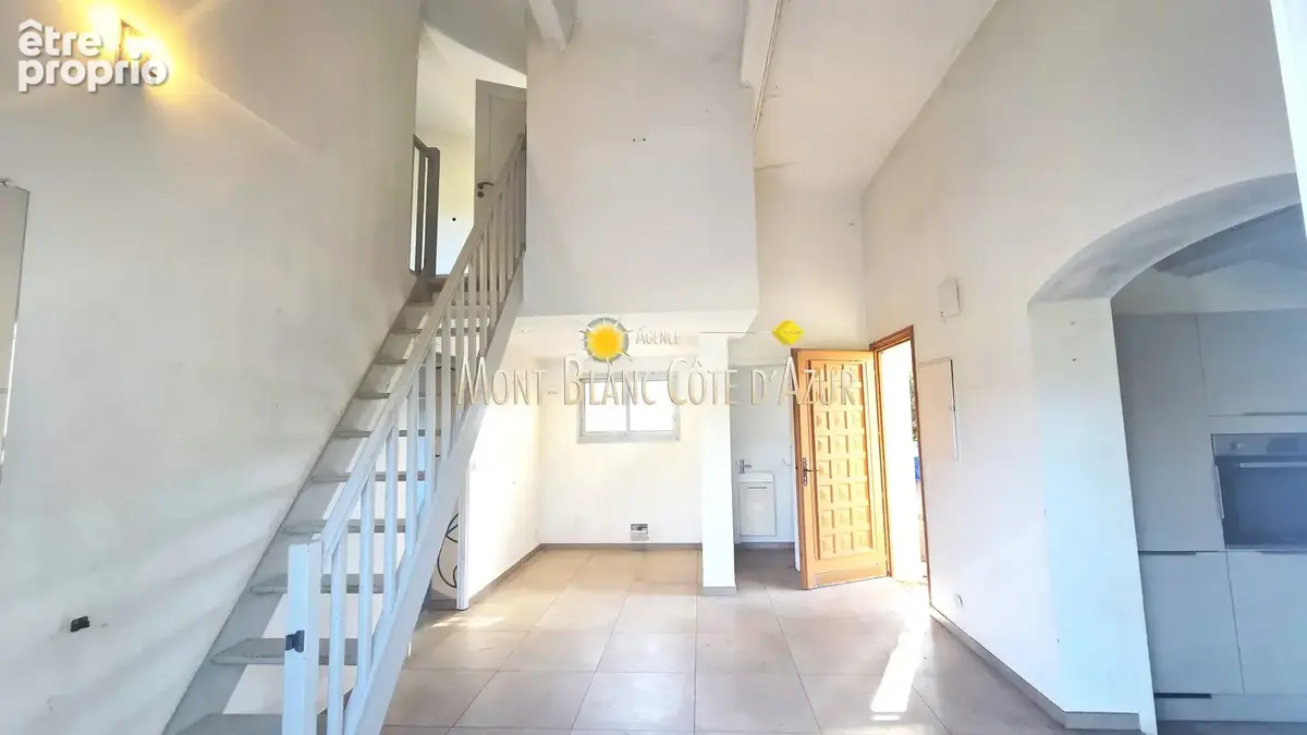 Plan de la tour domaine viticole + 2 maisons mitoyennes - photo 16