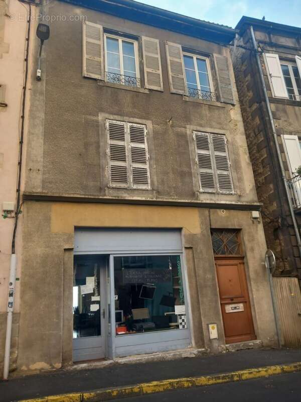 Appartement à THIERS