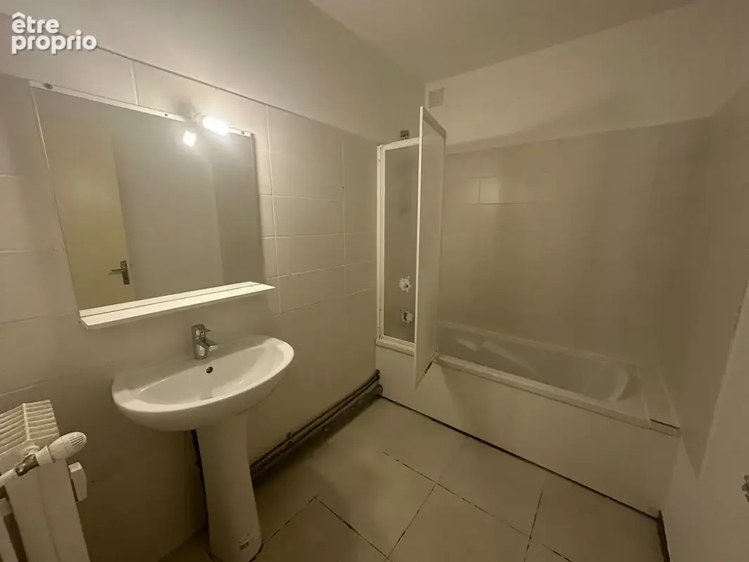 Vente Aix Qt Axium proche centre à pied LC Gestion vous propose cet appartement de type 2 avec terrasse,  jardin privatif, cave, - photo 5