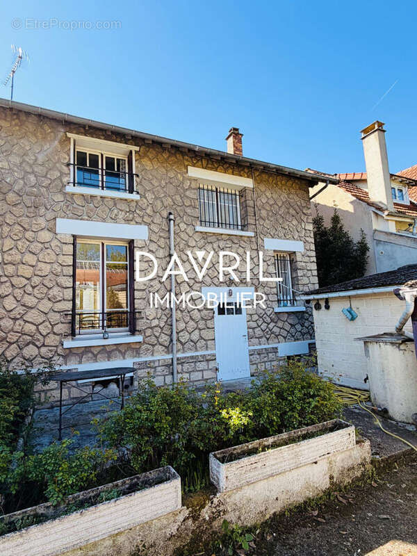 Maison à CONFLANS-SAINTE-HONORINE