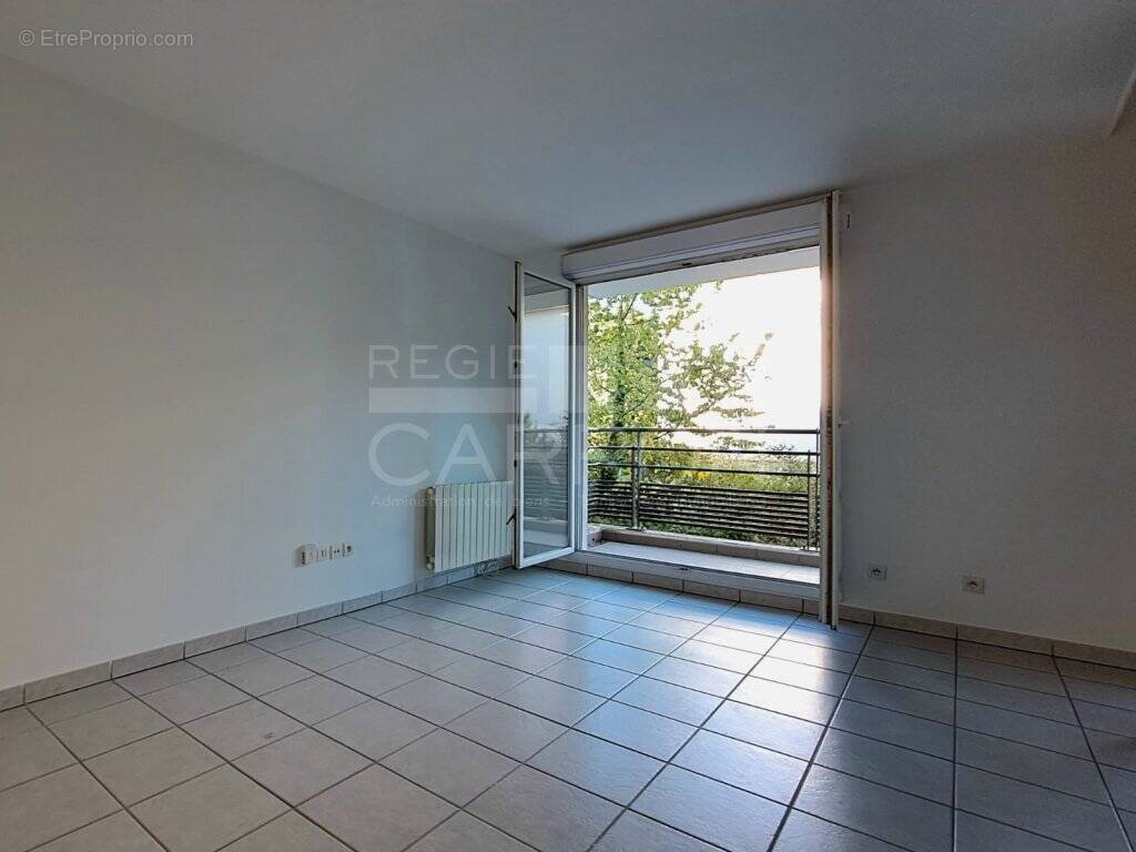 Appartement à BRON