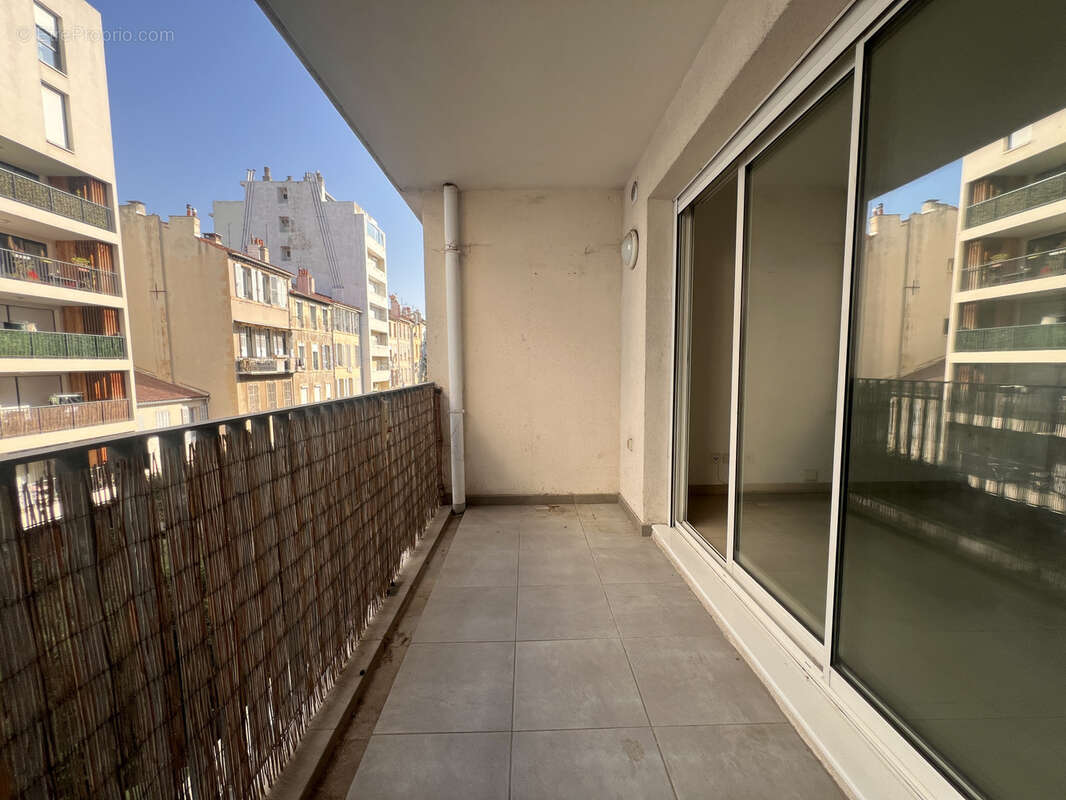 Appartement à MARSEILLE-7E