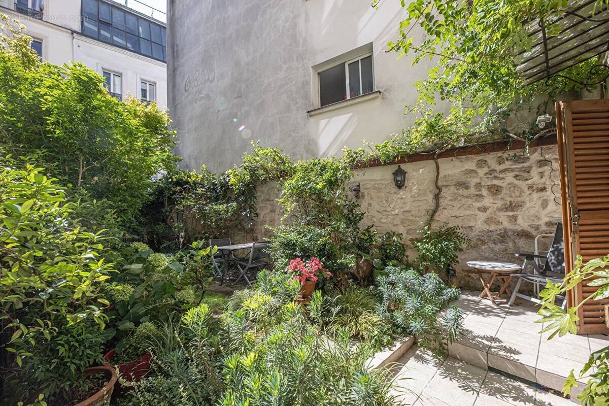 Appartement à PARIS-18E