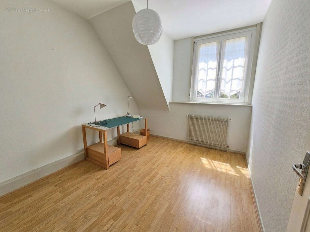 Maison semi-individuelle - 115 m2 hab - 130 m2 utile - 4 chambres - garage - jardin - photo 7