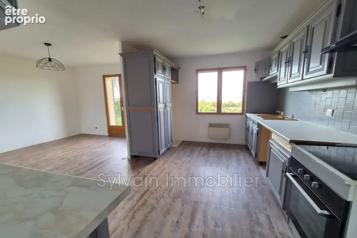 Maison 5 pièces 84 m² à vendre à Savignies (60650) - photo 3