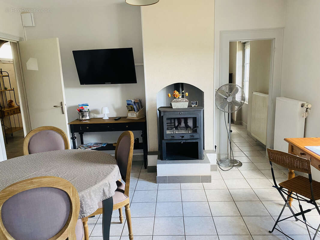 Maison à CHAUMONT-SUR-LOIRE