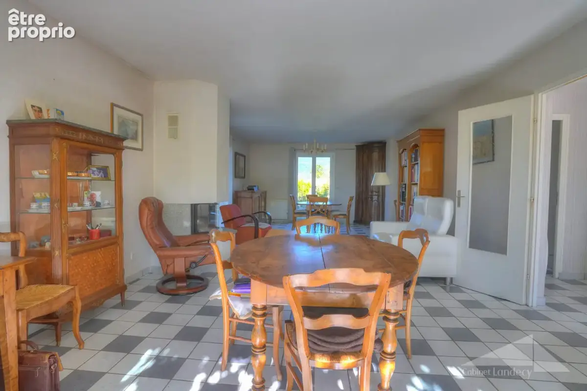 Maison 5 pièces 125 m² à vendre à Gex (01170) - photo 6