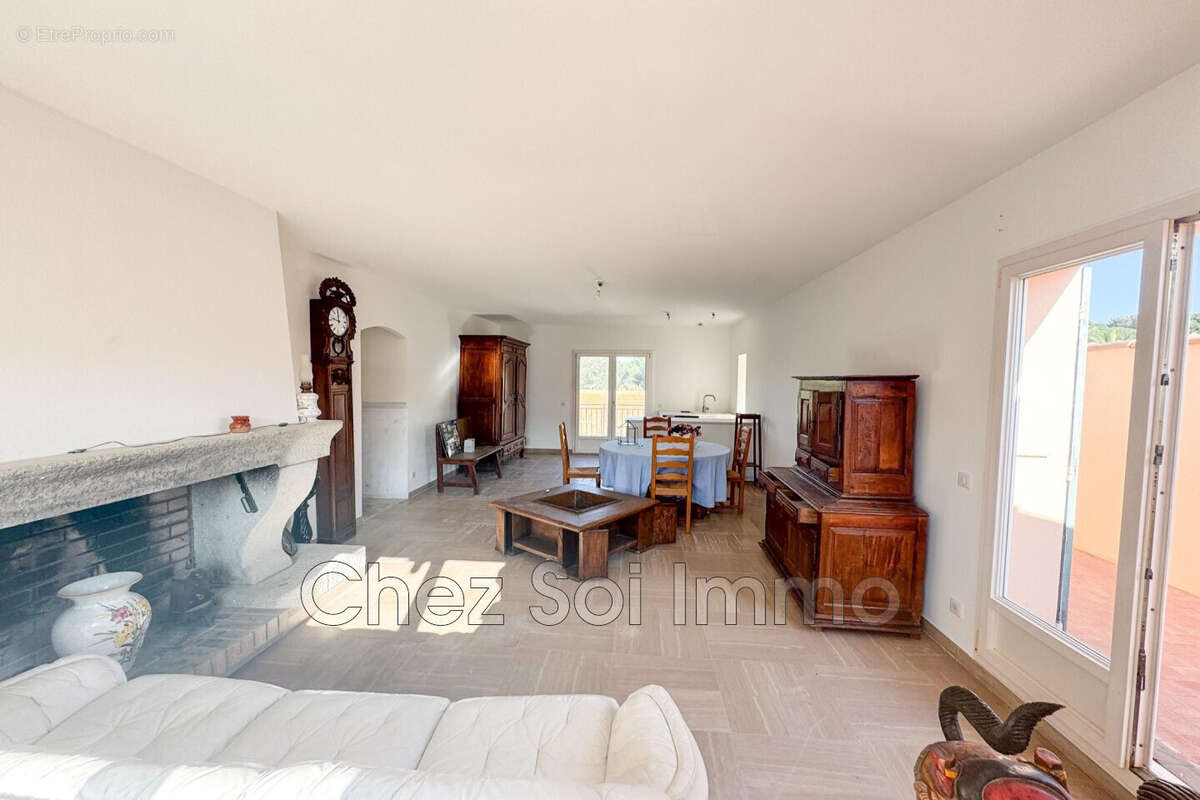 Maison à CAVALAIRE-SUR-MER