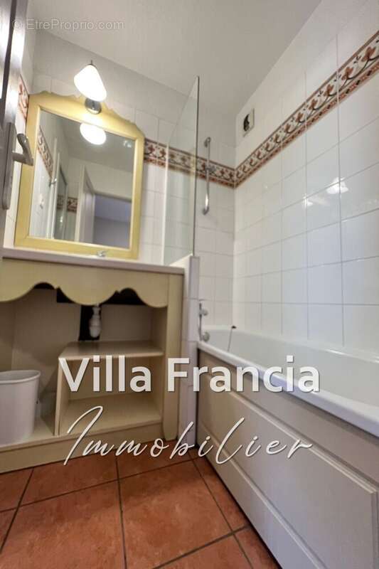 Appartement à MANDELIEU-LA-NAPOULE