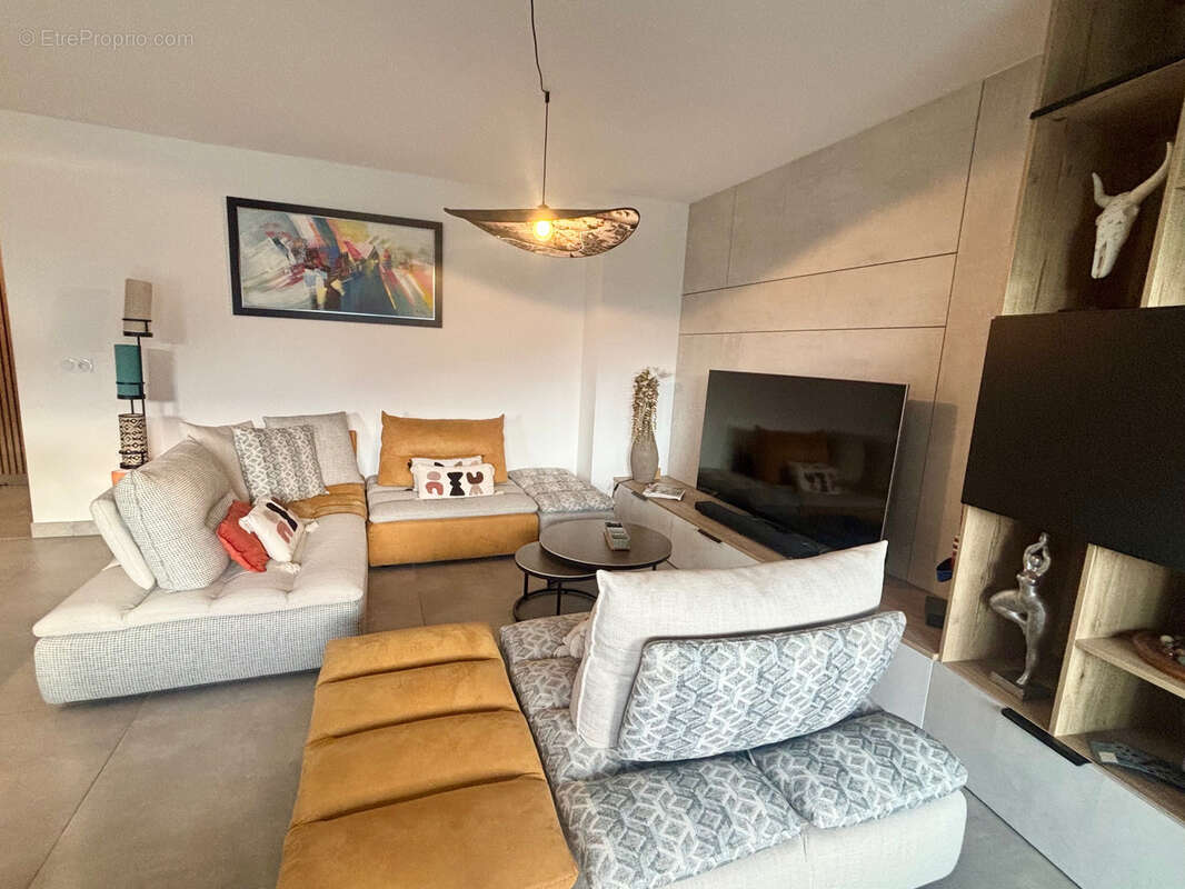Appartement à VOGLANS