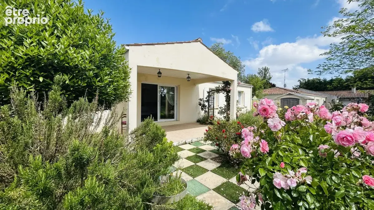 Maison 93 m² à Saint-Laurent-De-La-Pree  - photo 12