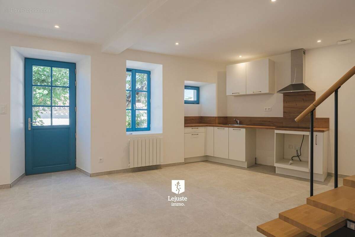 Maison 65 m² à Montreal  - photo 6