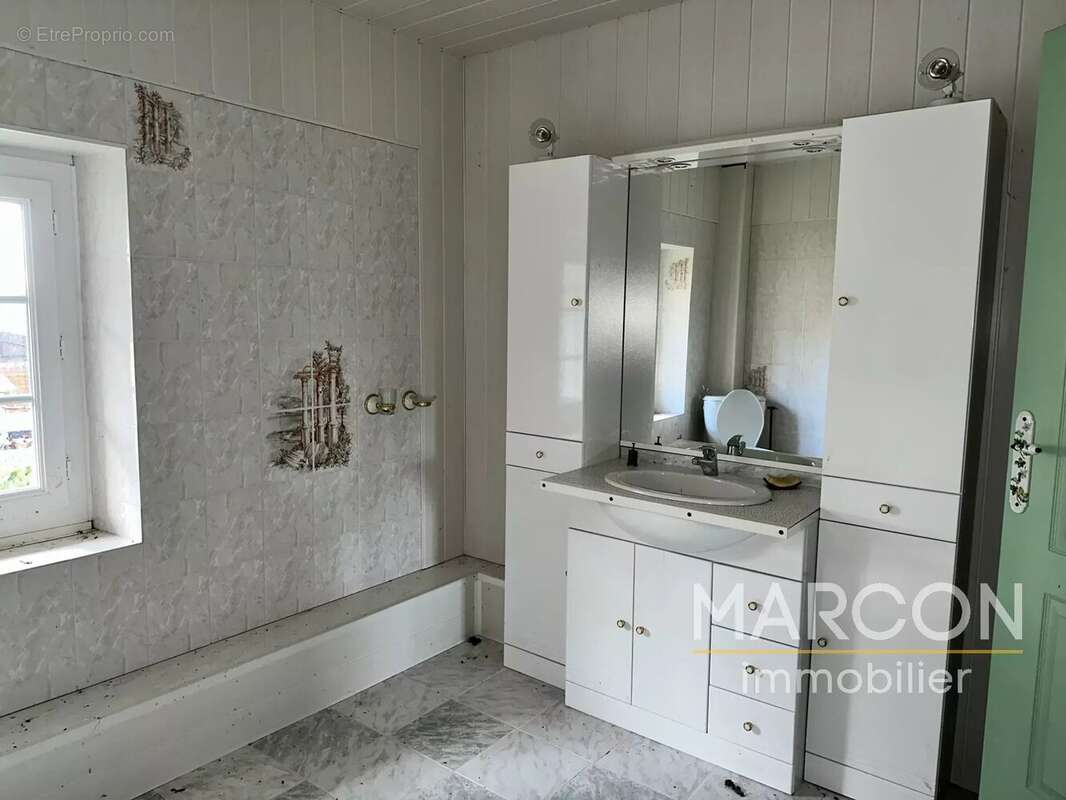 Maison à SAINT-DIZIER-LEYRENNE