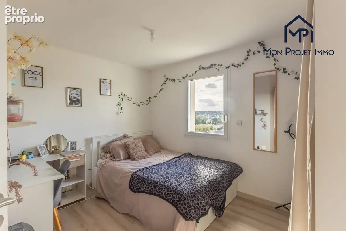 Maison 6 pièces 107 m² à vendre à Le Genest-Saint-Isle (53940) - photo 5