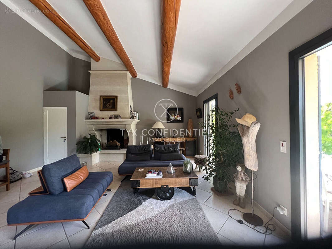 Maison Saint Remy De Provence 4 chambres. - photo 8