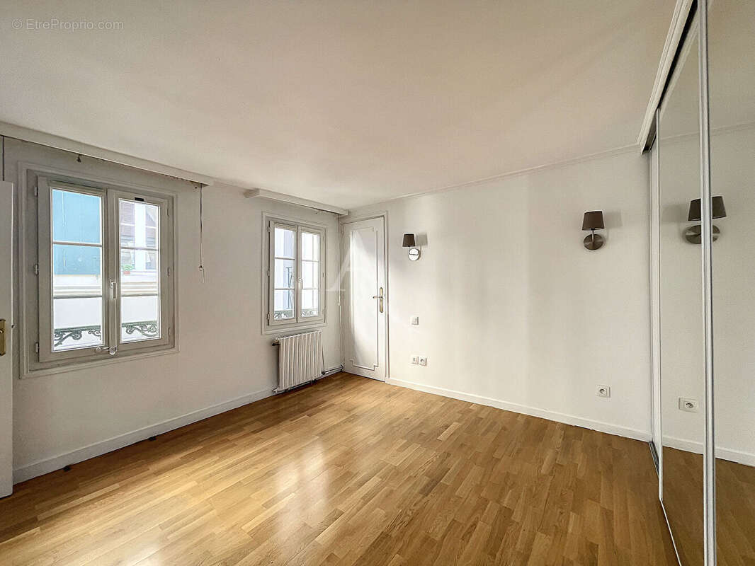 Maison de ville 6 pièces de 102.02 m² - Centre-ville de Saint-Germain-en-Laye - photo 10