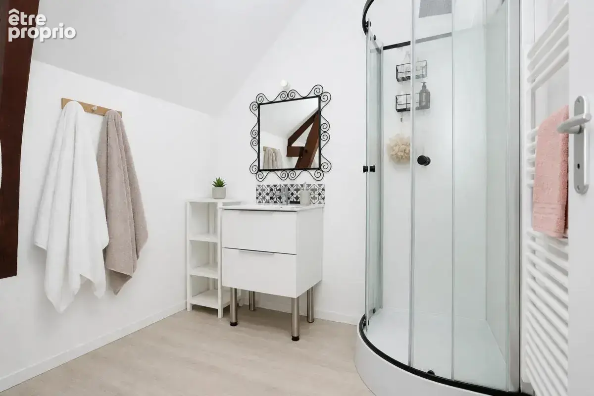 Maison de 9 pièces de 183 m² à Saint-Aubin-du-Cormier - photo 17